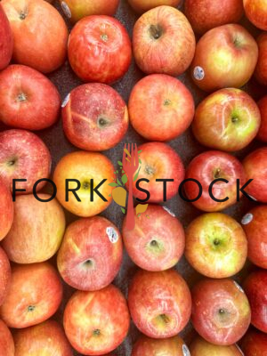 Braeburn Apples In A Tray At A Grocery Store