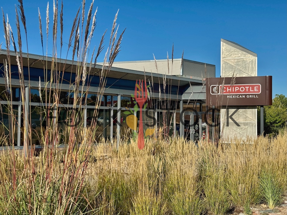 Chipotle Mexican Grill Exterior With Landscaping