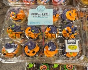 Chocolate & White Mini Halloween Cupcakes