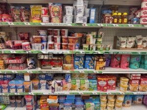 Cereal Granola Bars And Breakfast Items At A Discount Store