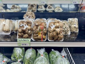 Sang Choy Maderia Vine At A Vietnamese Market